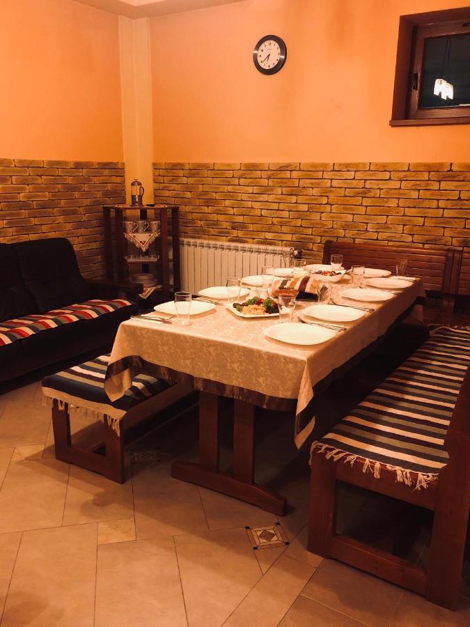 Карпаты Хуст Екстериор снимка